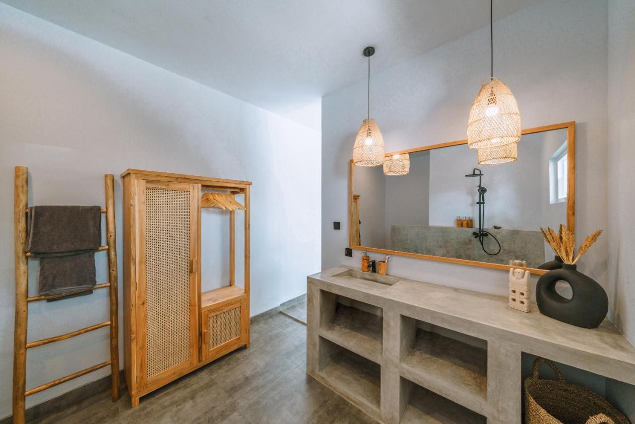 Villa Seseh Breeze - Cozy & Romantic 1Br Villa Next To Seseh Beach チャングー エクステリア 写真
